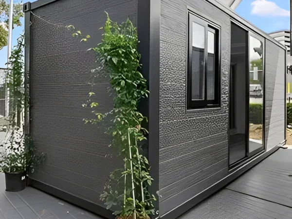 20ft Pre-Assembled Shipping Container Home