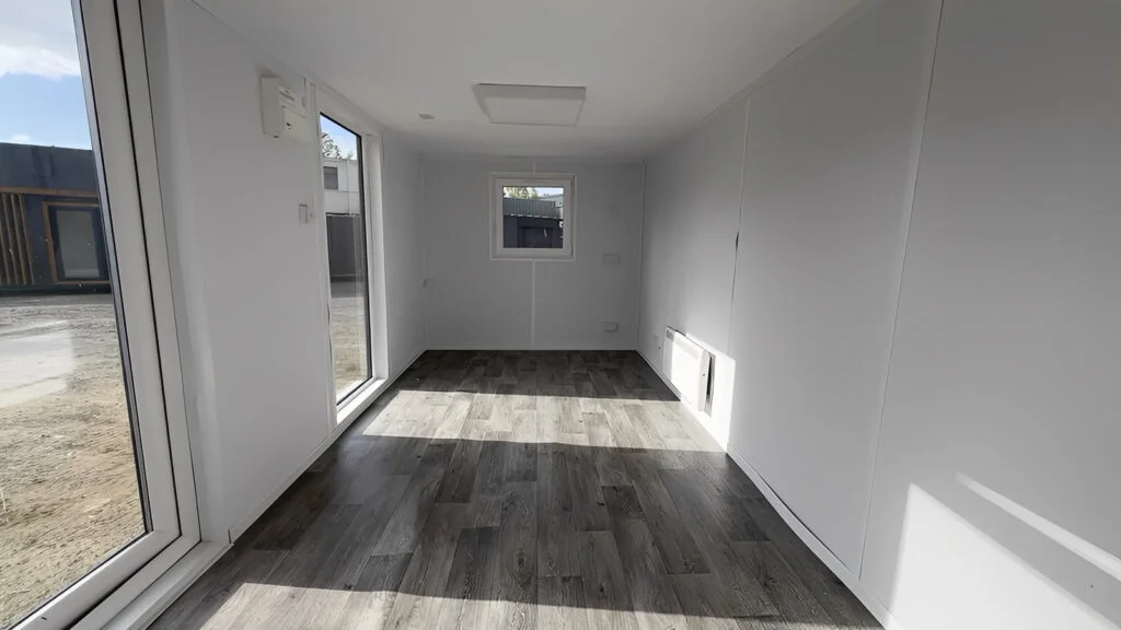 24ft x 9ft Site Office with Toilet – Sales Office / Marketing Suite / Portable Site Cabin - detail view 7
