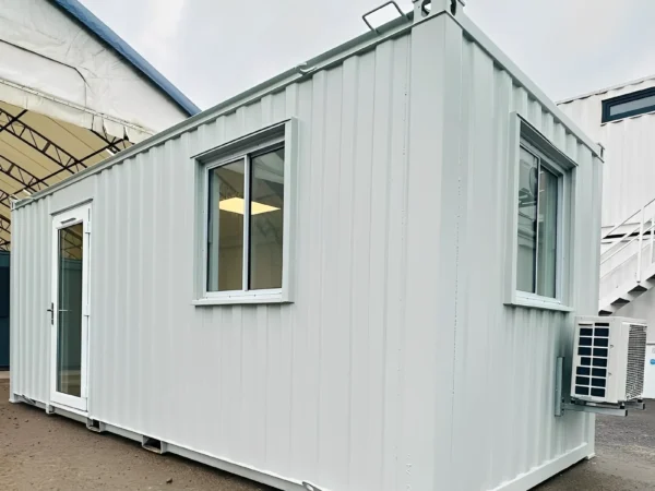 21ft x 8ft Custom Office Cabin – Refurbished Porta…