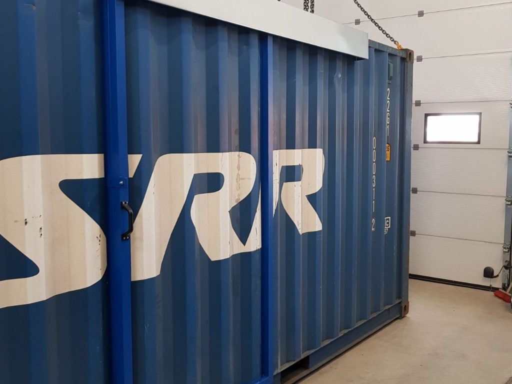 20ft Hi Cube Container (9′ 6″ high) suitable for IBC storage Sliding Door - detail view 3