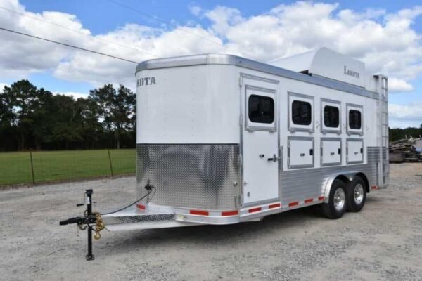 2018 Lakota 84HBPSL 4 Horse Trailer with 2′ Short Wall